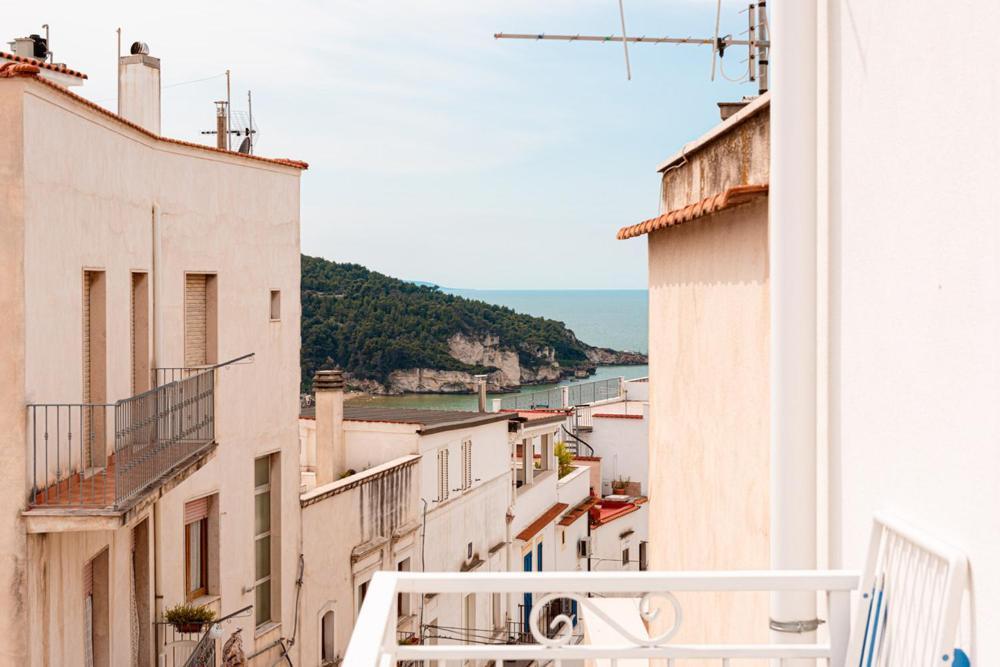 Suites Dimora Garibaldi ペスキチ エクステリア 写真